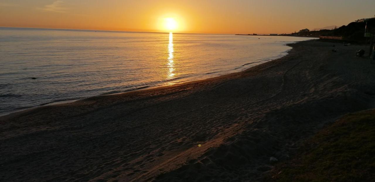 Sitio de Calahonda Nuevo! Algaida Calahonda Beach Studio מראה חיצוני תמונה
